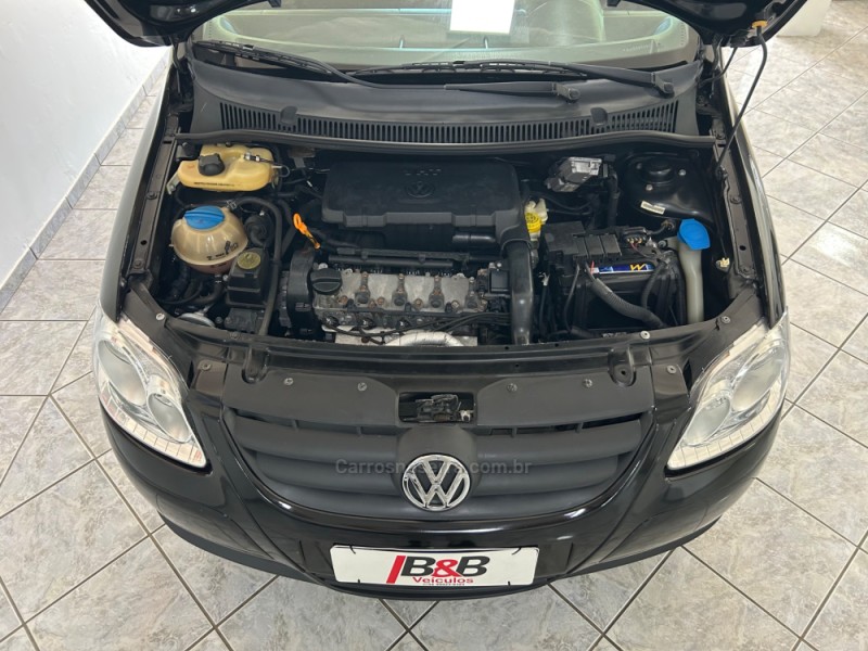 FOX 1.0 MI TREND 8V FLEX 4P MANUAL - 2010 - NOVA PRATA