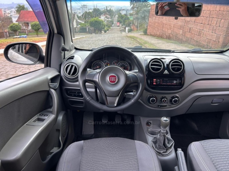 PALIO 1.4 MPI ATTRACTIVE 8V FLEX 4P MANUAL - 2016 - VENâNCIO AIRES