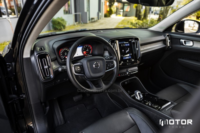 XC 40 2.0 T4 GASOLINA INSCRIPTION - 2020 - PORTO ALEGRE