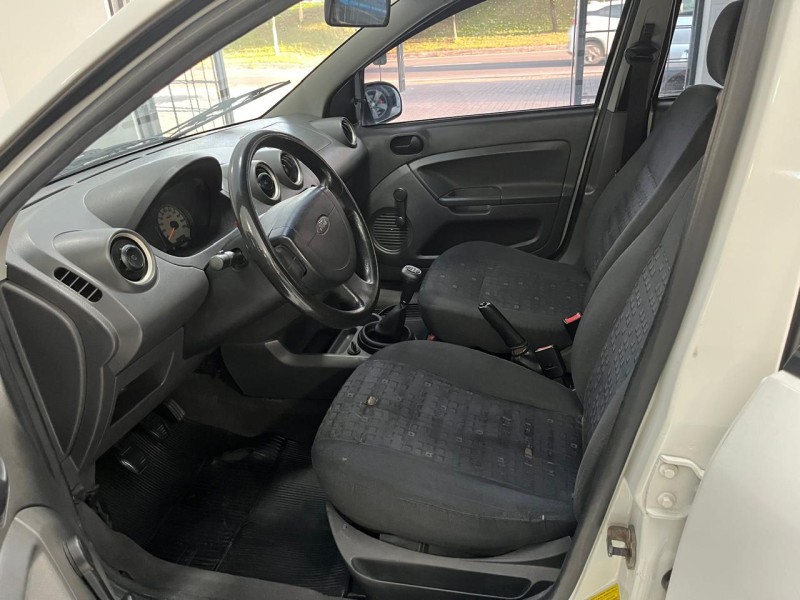 FIESTA 1.0 MPI 8V GASOLINA 4P MANUAL - 2003 - CAXIAS DO SUL