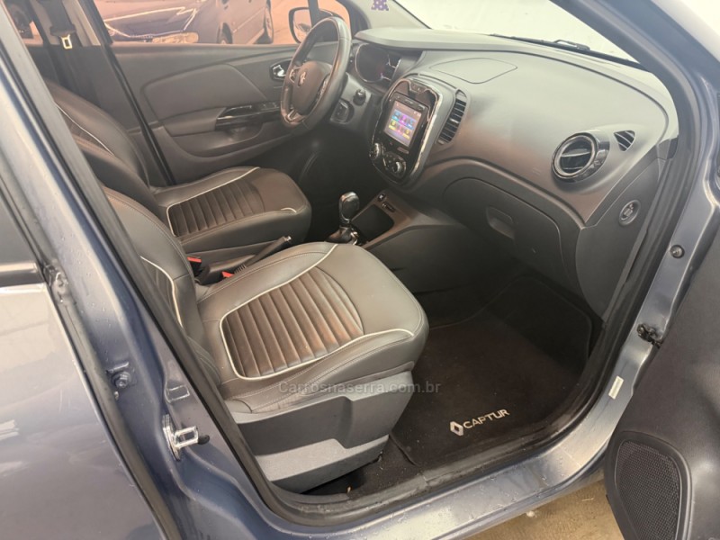 CAPTUR 1.6 16V FLEX INTENSE AUTOMÁTICO - 2019 - CAXIAS DO SUL