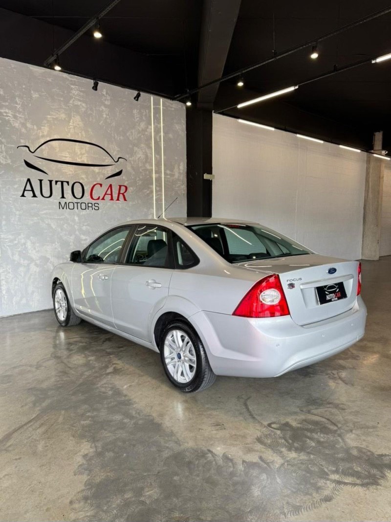 FOCUS 1.6 GL SEDAN 8V FLEX 4P MANUAL - 2013 - CAXIAS DO SUL