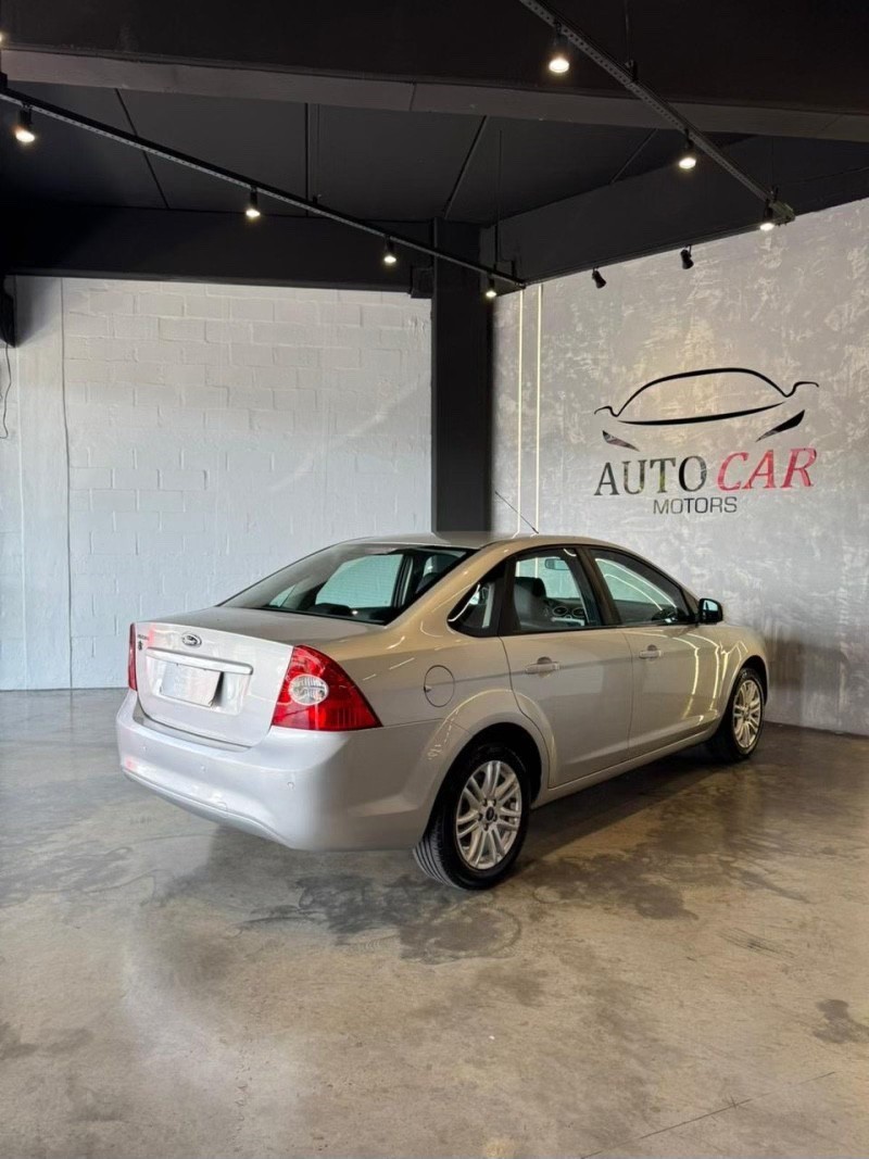 FOCUS 1.6 GL SEDAN 8V FLEX 4P MANUAL - 2013 - CAXIAS DO SUL
