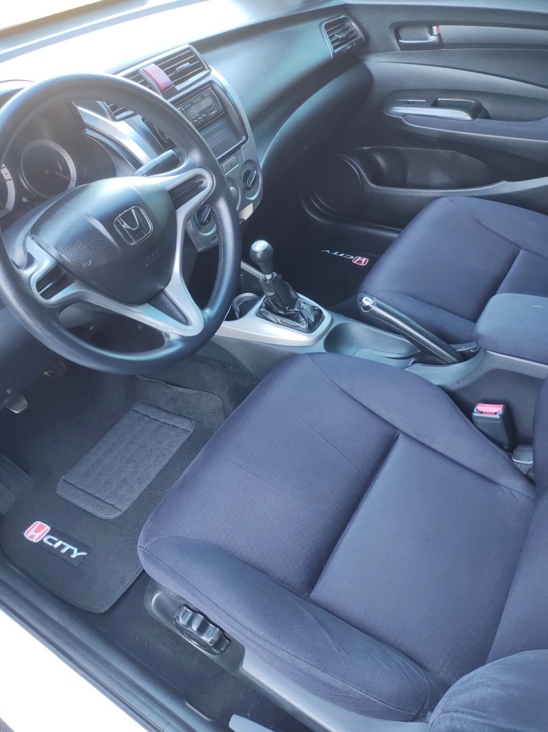 CITY 1.5 DX 16V FLEX 4P MANUAL - 2011 - VALE REAL