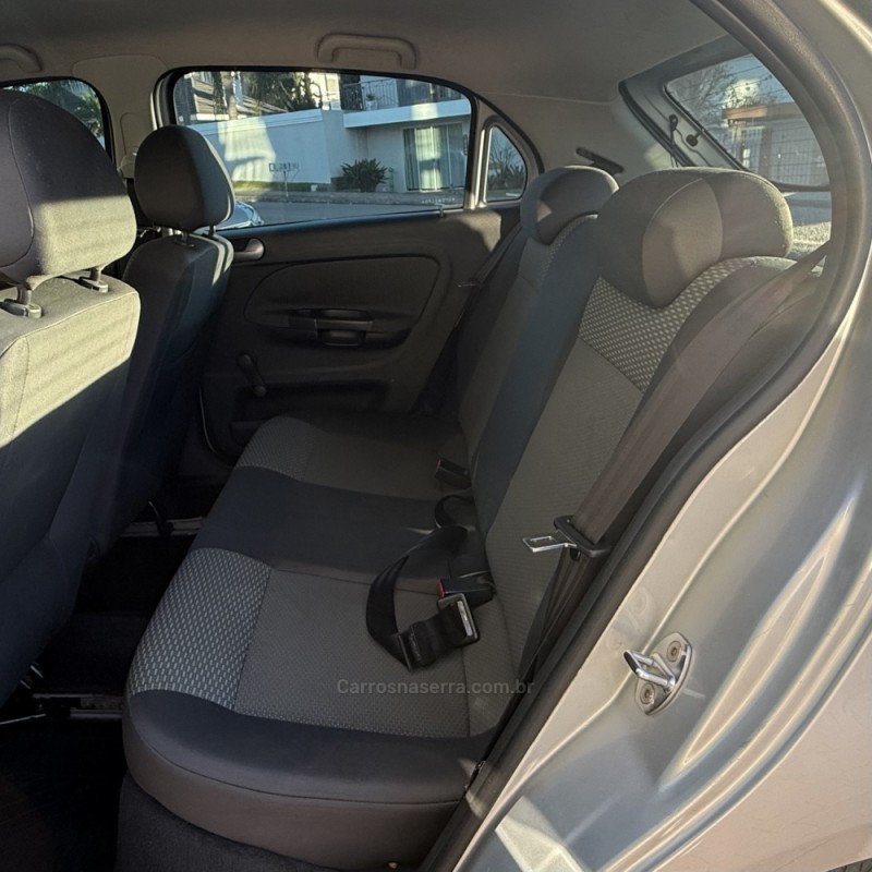 GOL 1.0 MI TREND 8V FLEX 4P MANUAL - 2013 - GUAPORé