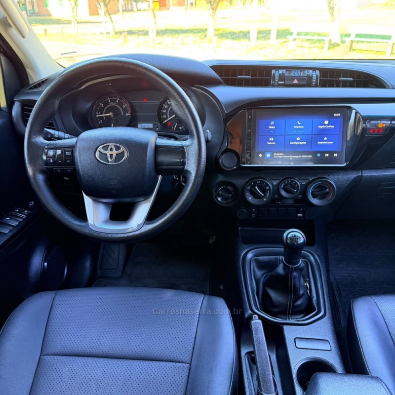 HILUX 2.8 STD 4X4 CD 16V DIESEL 4P MANUAL - 2024 - VACARIA