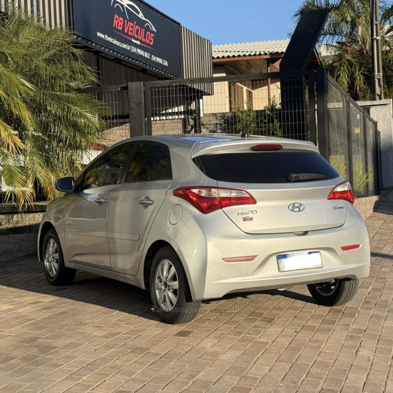HB20 1.6 COMFORT PLUS 16V FLEX 4P AUTOMÁTICO - 2013 - GUAPORé