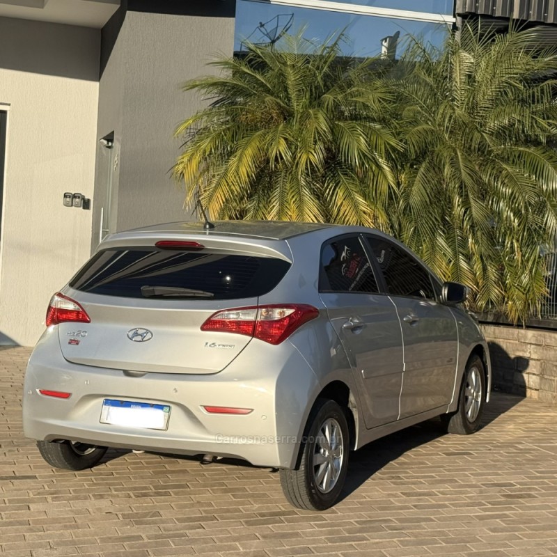 HB20 1.6 COMFORT PLUS 16V FLEX 4P AUTOMÁTICO - 2013 - GUAPORé