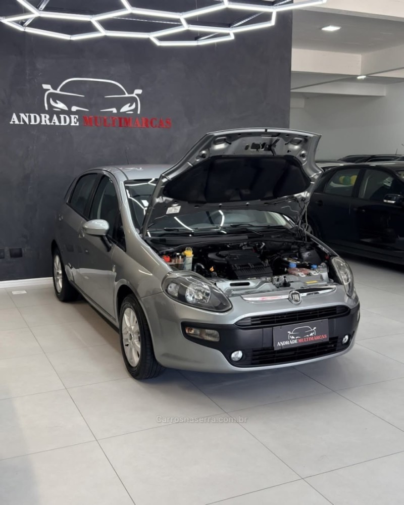 PUNTO 1.4 ATTRACTIVE ITALIA 8V FLEX 4P MANUAL - 2016 - CAXIAS DO SUL