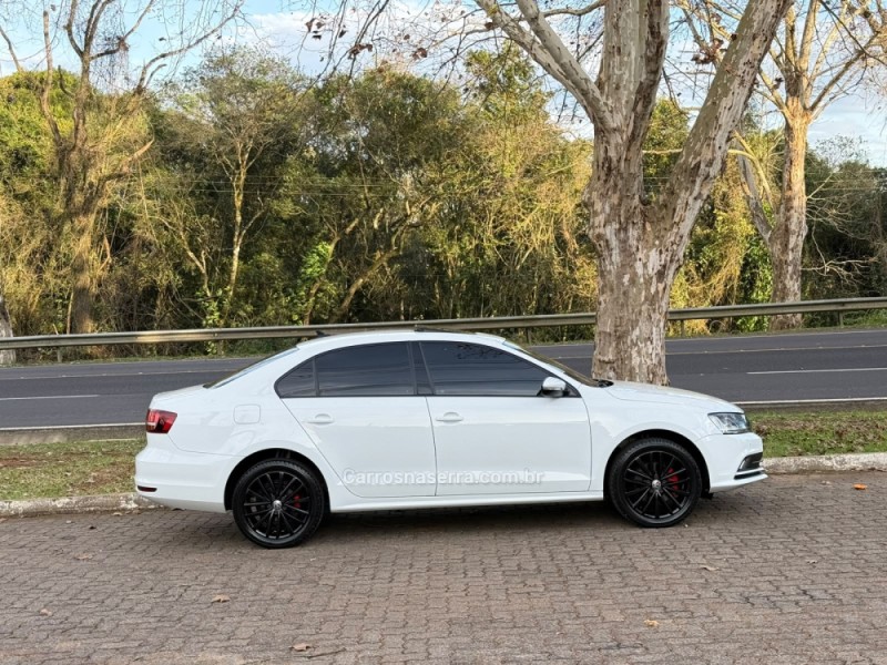 JETTA 1.4 16V TSI COMFORTLINE GASOLINA 4P TIPTRONIC - 2017 - DOIS IRMãOS