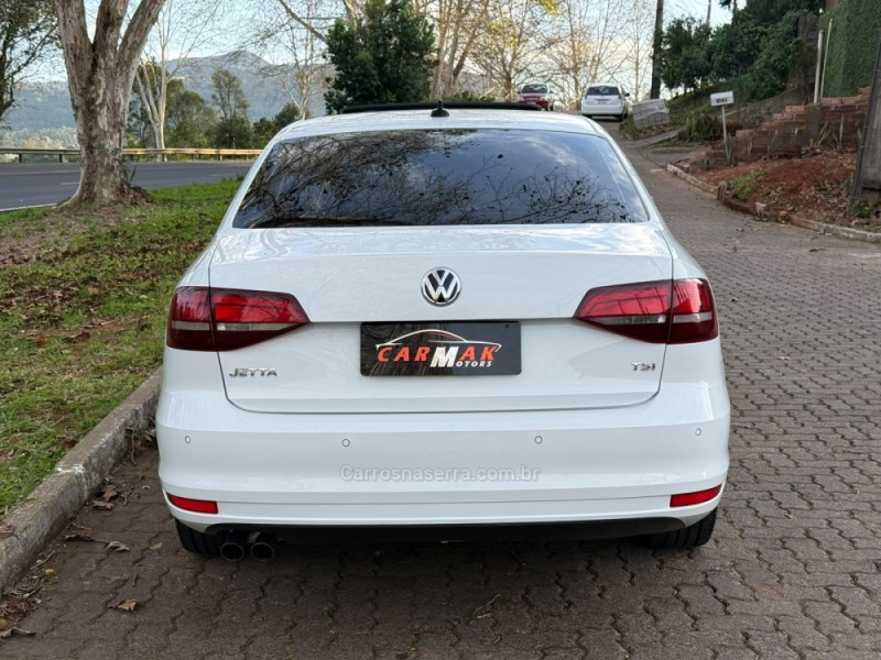 JETTA 1.4 16V TSI COMFORTLINE GASOLINA 4P TIPTRONIC - 2017 - DOIS IRMãOS