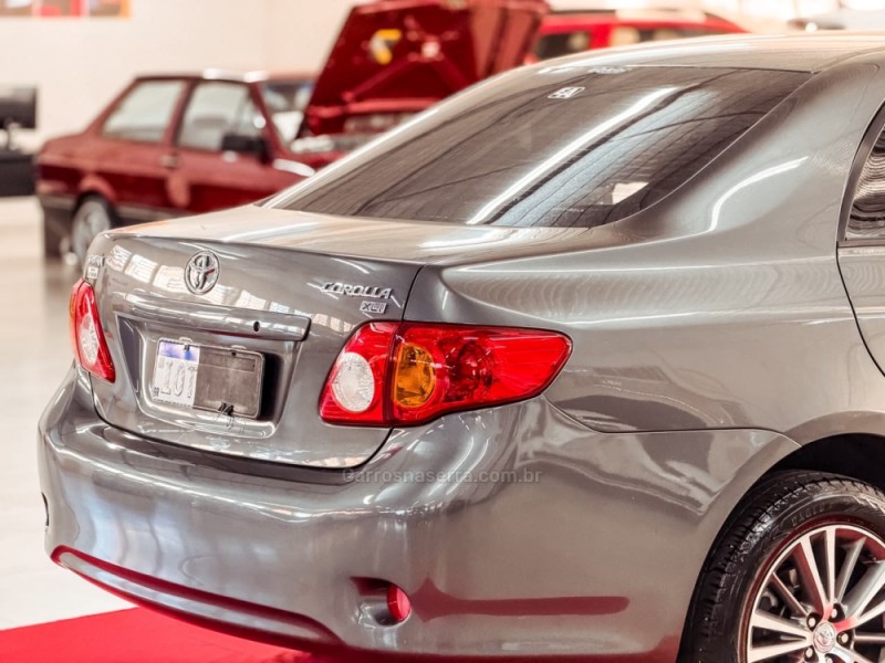 COROLLA 1.8 XLI 16V FLEX 4P AUTOMÁTICO - 2009 - NOVA PRATA