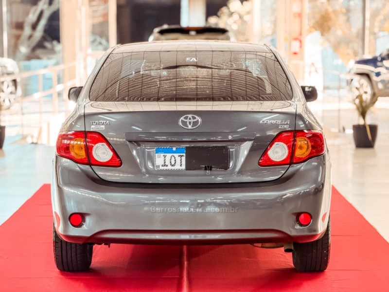 COROLLA 1.8 XLI 16V FLEX 4P AUTOMÁTICO - 2009 - NOVA PRATA