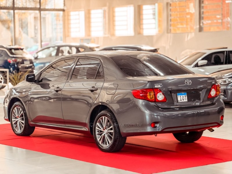 COROLLA 1.8 XLI 16V FLEX 4P AUTOMÁTICO - 2009 - NOVA PRATA