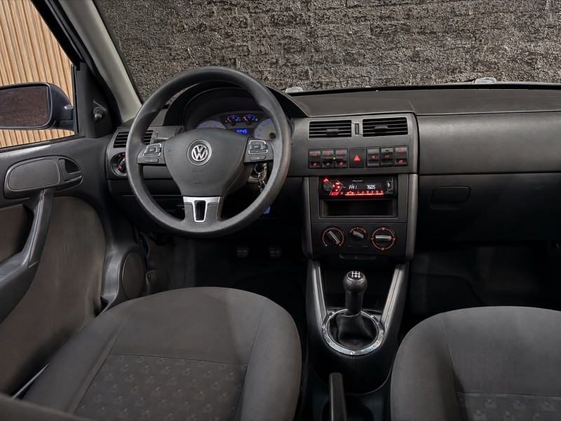 GOL 1.6 MI POWER 8V FLEX 4P MANUAL G.III - 2003 - CAXIAS DO SUL