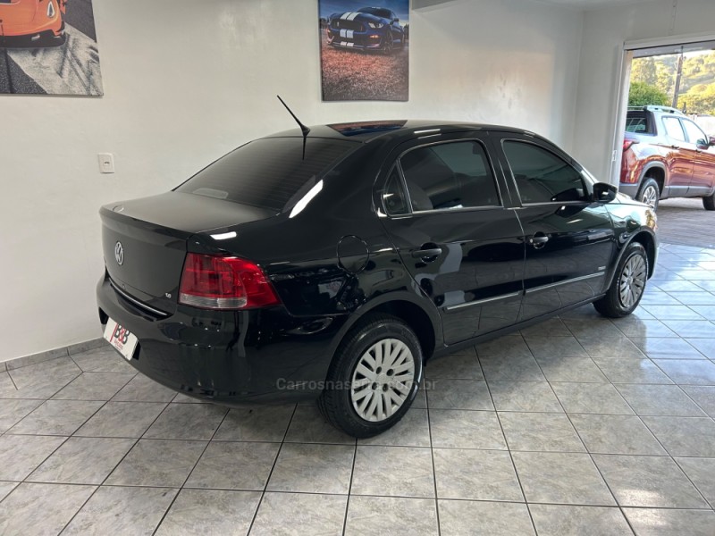 VOYAGE 1.6 MI TRENDLINE 8V FLEX 4P MANUAL - 2011 - NOVA PRATA