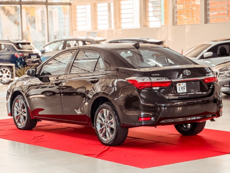 COROLLA 2.0 XEI 16V FLEX 4P AUTOMÁTICO - 2019 - NOVA PRATA