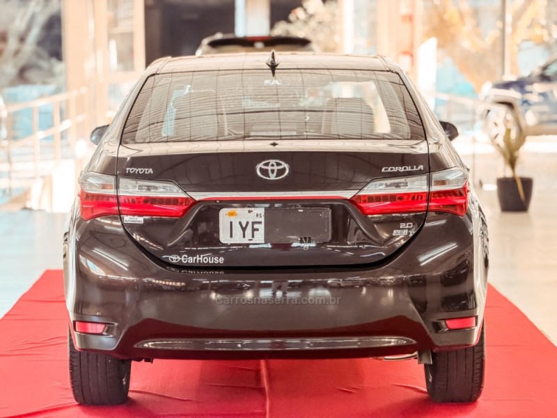 COROLLA 2.0 XEI 16V FLEX 4P AUTOMÁTICO - 2019 - NOVA PRATA