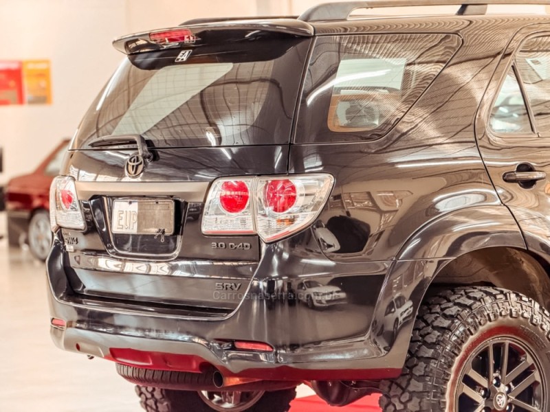 HILUX SW4 3.0 SRV 4X4 CD 16V TURBO INTERCOOLER DIESEL 4P AUTOMÁTICO - 2013 - NOVA PRATA