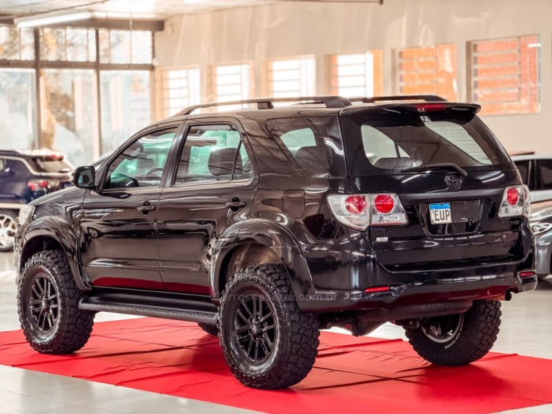 HILUX SW4 3.0 SRV 4X4 CD 16V TURBO INTERCOOLER DIESEL 4P AUTOMÁTICO - 2013 - NOVA PRATA