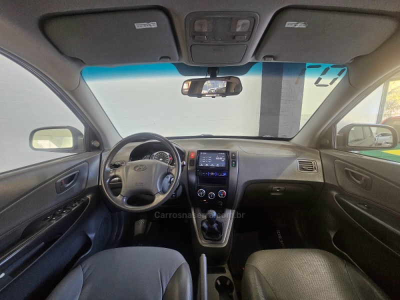 TUCSON 2.0 MPFI GL 16V 142CV 2WD GASOLINA 4P MANUAL - 2007 - CAXIAS DO SUL