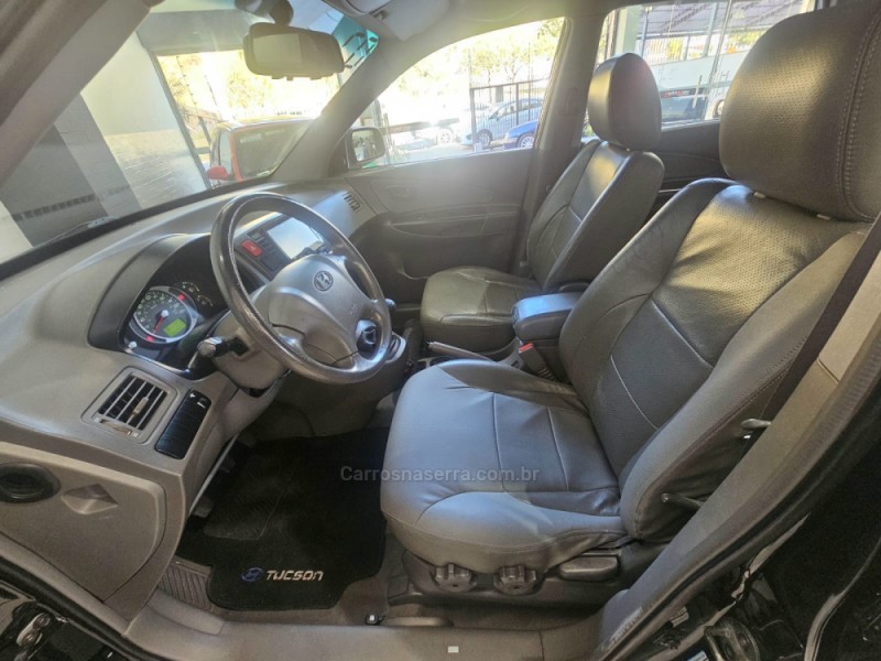 TUCSON 2.0 MPFI GL 16V 142CV 2WD GASOLINA 4P MANUAL - 2007 - CAXIAS DO SUL