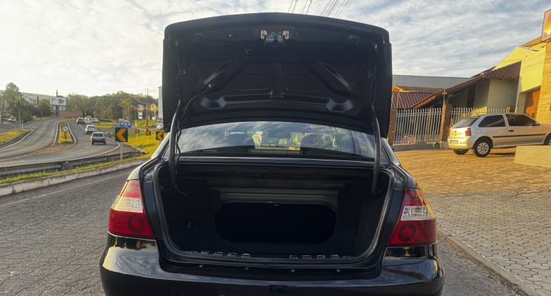 PRISMA 1.4 MPFI LT 8V FLEX 4P MANUAL - 2012 - DOIS IRMãOS