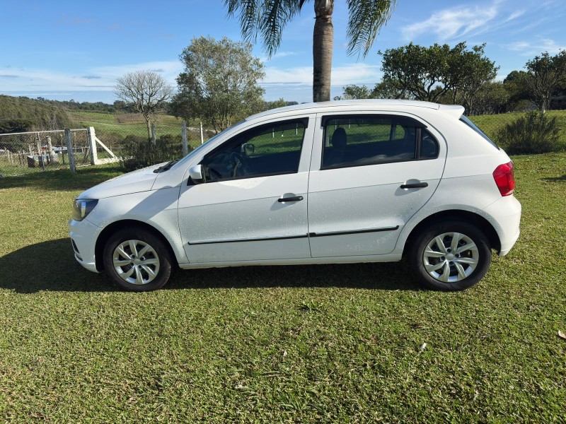 GOL 1.0 12V MPI TOTALFLEX 4P MANUAL - 2023 - FARROUPILHA