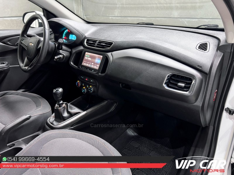 ONIX 1.4 MPFI LT 8V FLEX 4P MANUAL - 2015 - FARROUPILHA