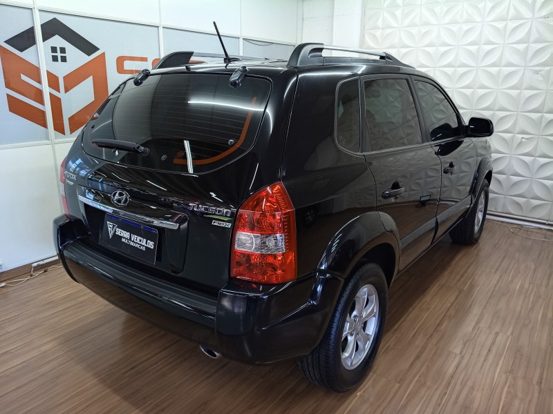 TUCSON 2.0 MPFI GLS 16V 143CV 2WD FLEX 4P AUTOMÁTICO - 2014 - CAXIAS DO SUL