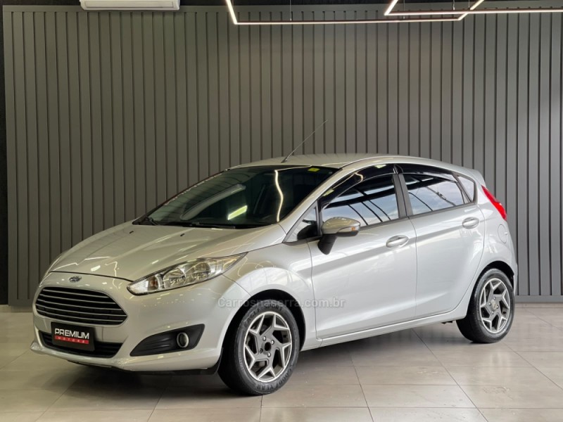 FIESTA 1.5 SE HATCH 16V FLEX 4P MANUAL - 2015 - DOIS IRMãOS
