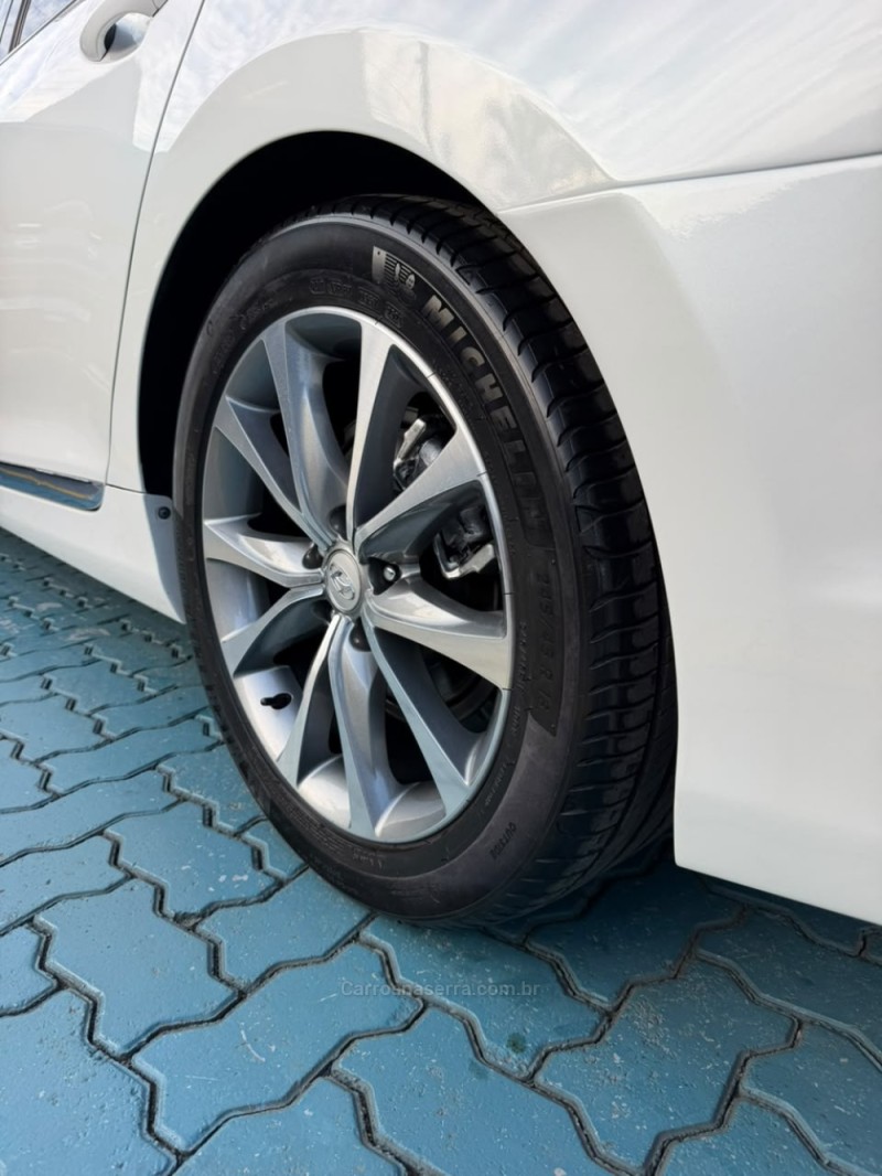AZERA 3.0 MPFI GLS V6 24V GASOLINA 4P AUTOMÁTICO - 2016 - ESTâNCIA VELHA