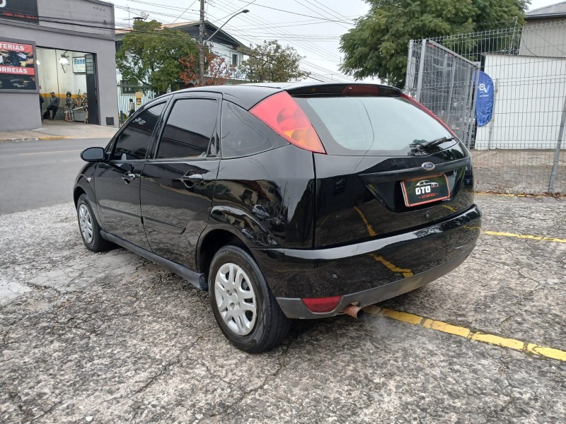 FOCUS 1.8 GLX 16V GASOLINA 4P MANUAL - 2003 - FARROUPILHA
