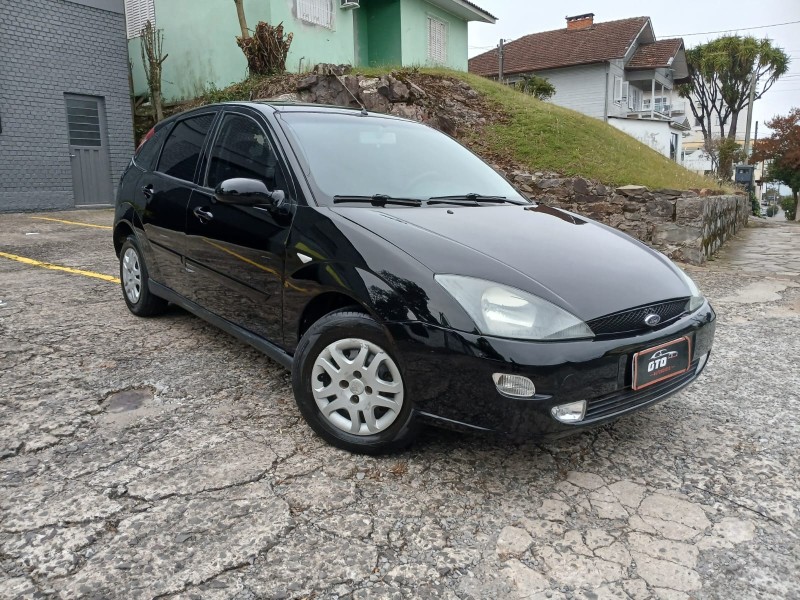 FOCUS 1.8 GLX 16V GASOLINA 4P MANUAL - 2003 - FARROUPILHA
