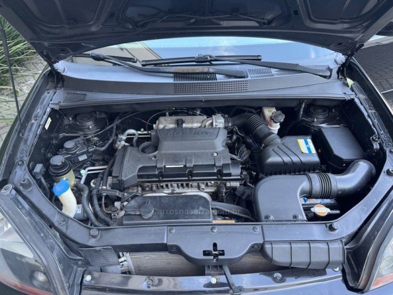 TUCSON 2.0 MPFI GLS BASE 16V 143CV 2WD GASOLINA 4P AUTOMÁTICO - 2010 - FARROUPILHA