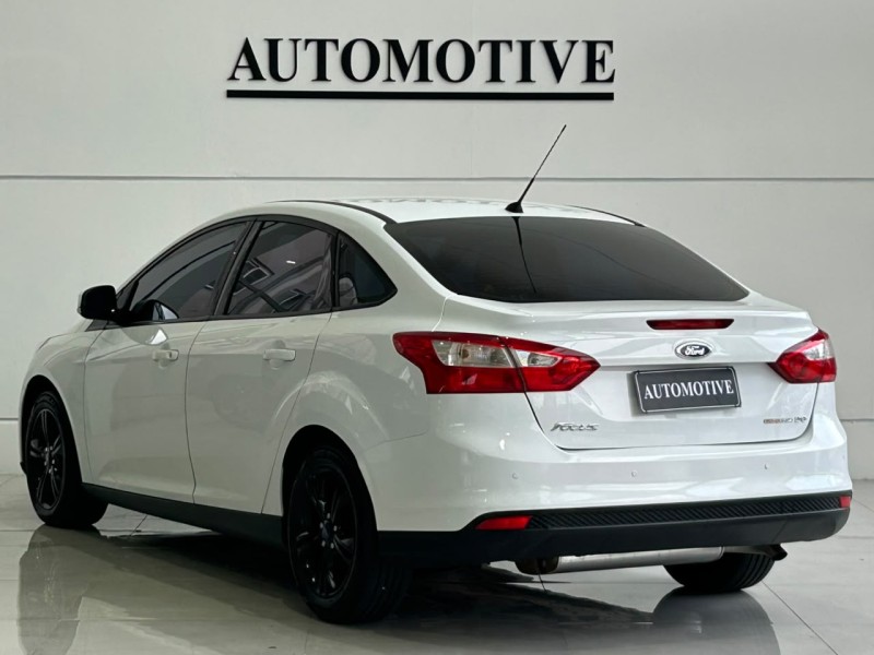 FOCUS 1.6 S SEDAN 16V FLEX 4P AUTOMÁTICO - 2015 - CAXIAS DO SUL