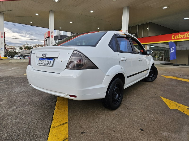 FIESTA 1.6 SE SEDAN 16V FLEX 4P MANUAL - 2014 - CAXIAS DO SUL