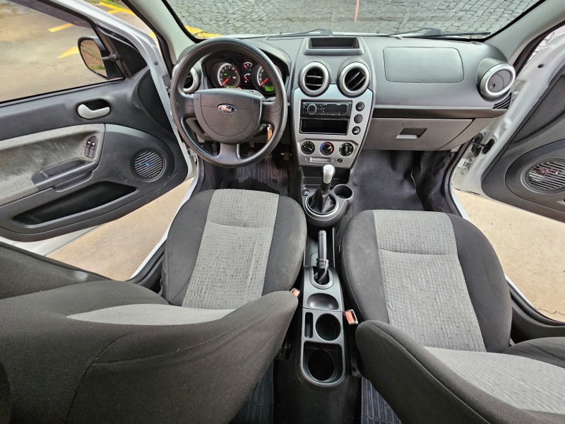 FIESTA 1.6 SE SEDAN 16V FLEX 4P MANUAL - 2014 - CAXIAS DO SUL