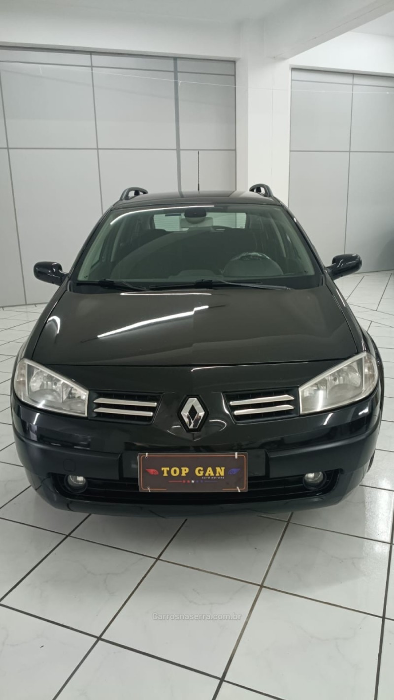 MÉGANE 1.6 DYNAMIQUE GRAND TOUR 16V FLEX 4P MANUAL - 2013 - NOVA PETRóPOLIS