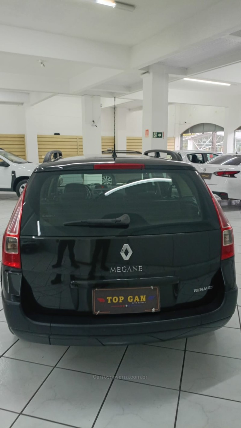 MÉGANE 1.6 DYNAMIQUE GRAND TOUR 16V FLEX 4P MANUAL - 2013 - NOVA PETRóPOLIS