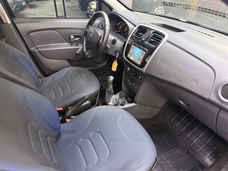 SANDERO 1.6 DYNAMIQUE 8V FLEX 4P MANUAL - 2015 - CANELA