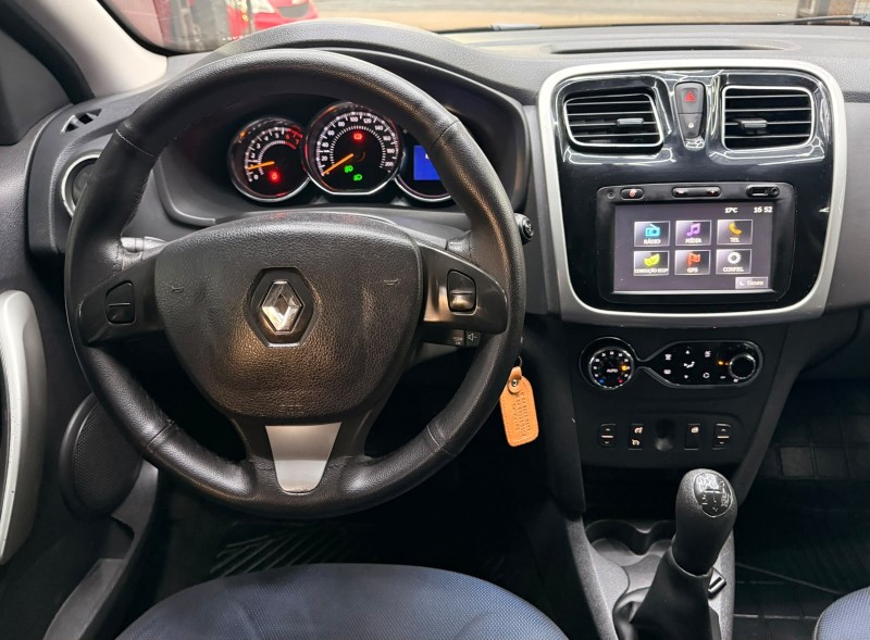 SANDERO 1.6 DYNAMIQUE 8V FLEX 4P MANUAL - 2015 - CANELA