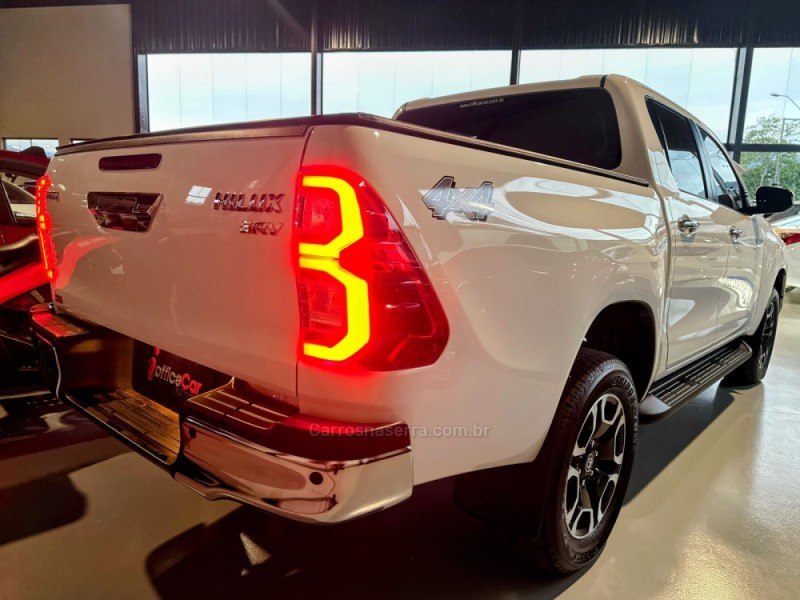 HILUX 2.8 SRV 4X4 CD 16V DIESEL 4P AUTOMÁTICO - 2025 - TRêS COROAS
