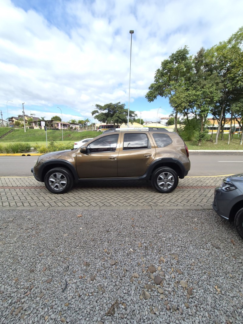 DUSTER 1.6 DYNAMIQUE 4X2 16V FLEX 4P AUTOMÁTICO - 2019 - BOM PRINCíPIO