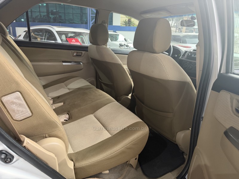 HILUX SW4 2.7 SR 4X2 16V FLEX 4P AUTOMÁTICO - 2015 - CAXIAS DO SUL