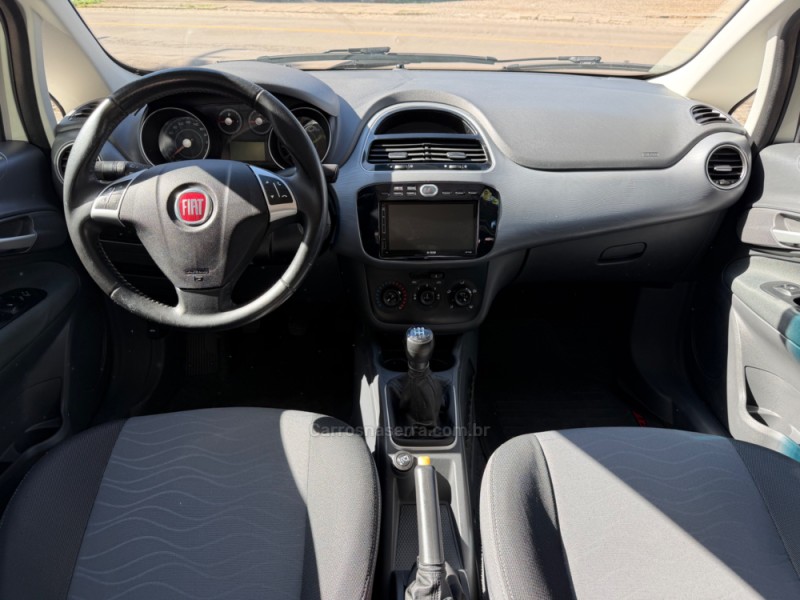 PUNTO 1.4 ATTRACTIVE ITALIA 8V FLEX 4P MANUAL - 2017 - NOVA PRATA