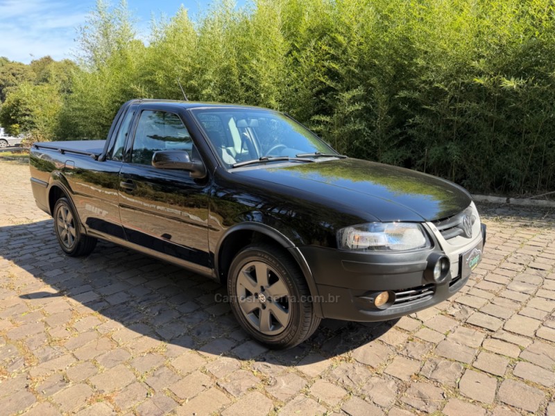 SAVEIRO 1.6 MI SURF CS 8V FLEX 2P MANUAL G.IV - 2008 - NOVA PRATA