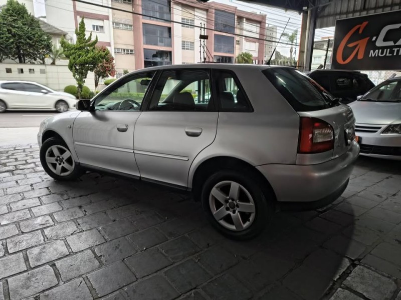 A3 1.8 20V GASOLINA 4P MANUAL - 2005 - CAXIAS DO SUL
