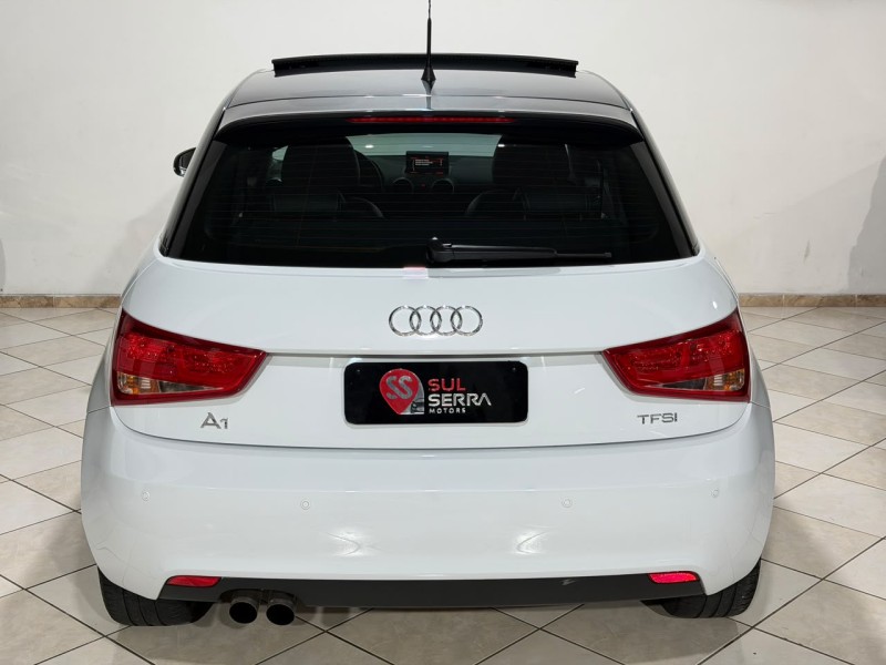 A1 1.4 TFSI ATTRACTION 16V 122CV GASOLINA 4P AUTOMÁTICO - 2014 - CAXIAS DO SUL