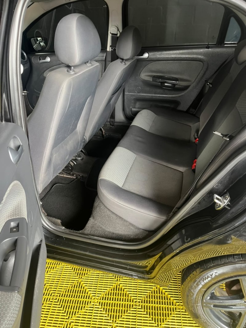 GOL 1.0 MI 8V FLEX 4P MANUAL - 2011 - CAXIAS DO SUL